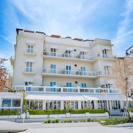 Hotel Lungomare Каттолика Экстерьер фото
