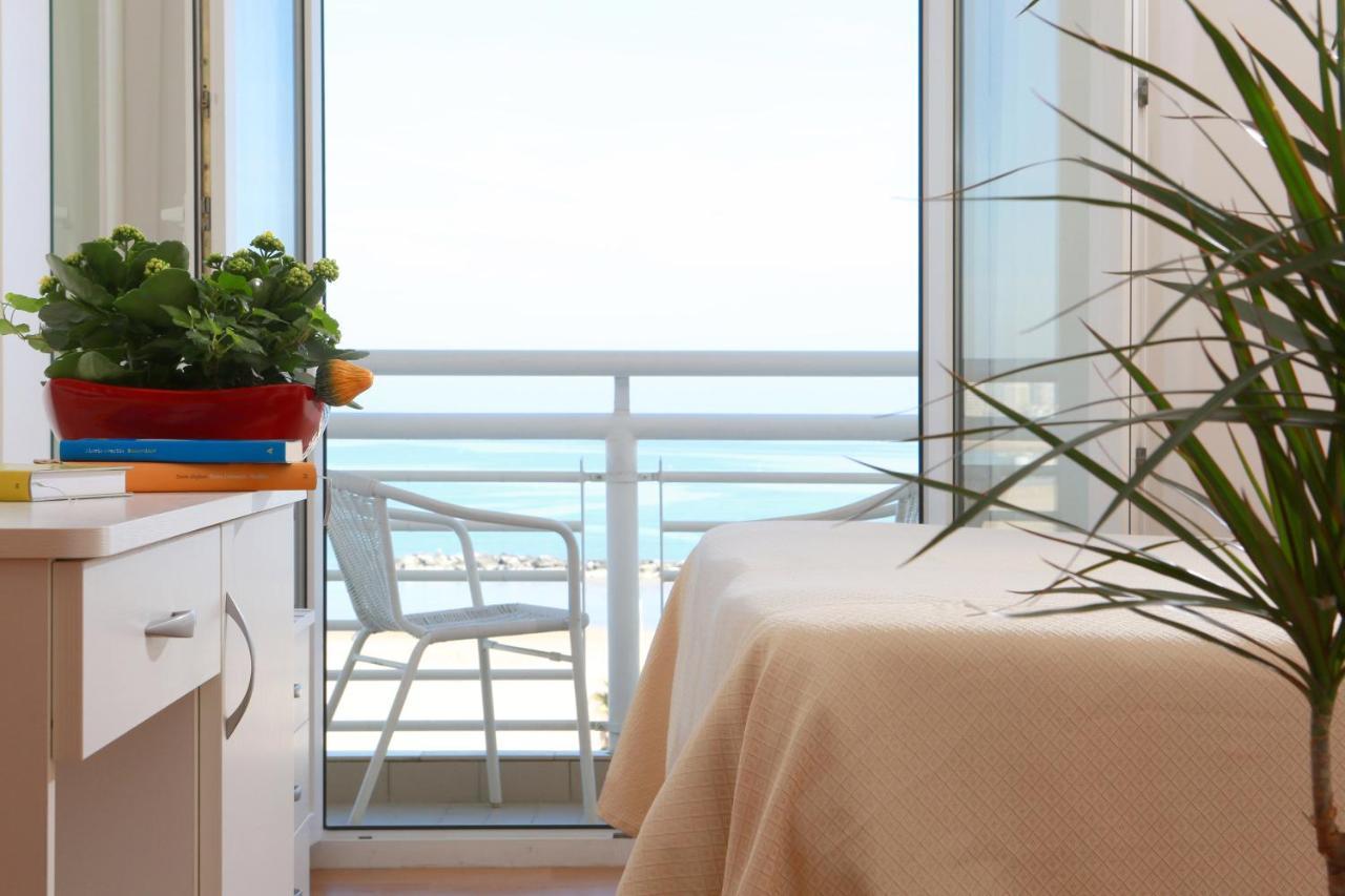 Hotel Lungomare Каттолика Экстерьер фото